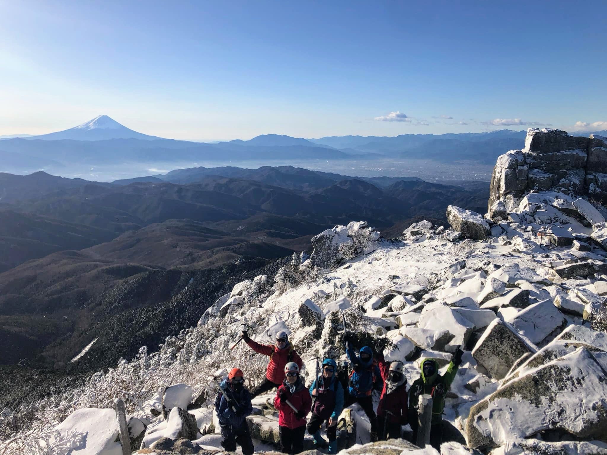 雪山講習会【入門】 奥秩父・金峰山 2日間 - アルパインツアー