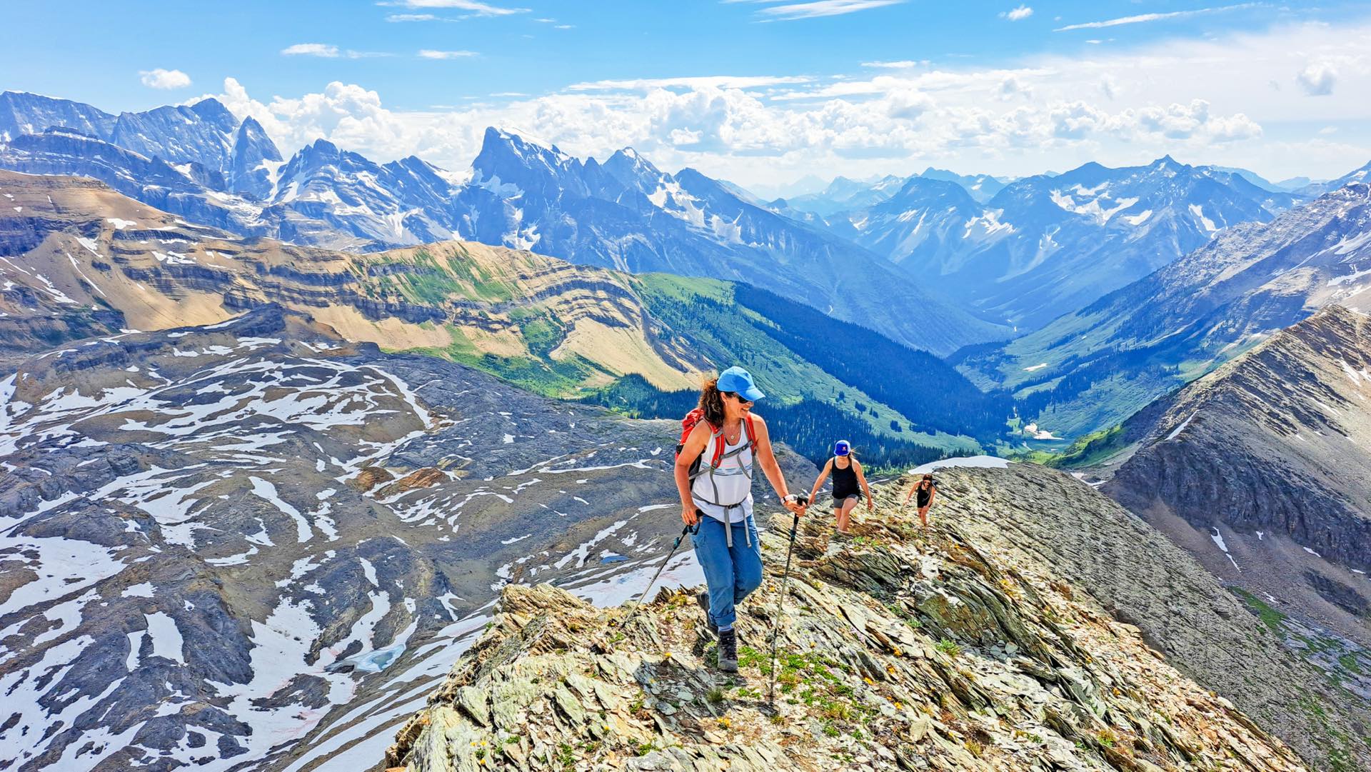 【新企画】キャンベル・アイスフィールド滞在ハイキングとカナナスキス　8日間　　