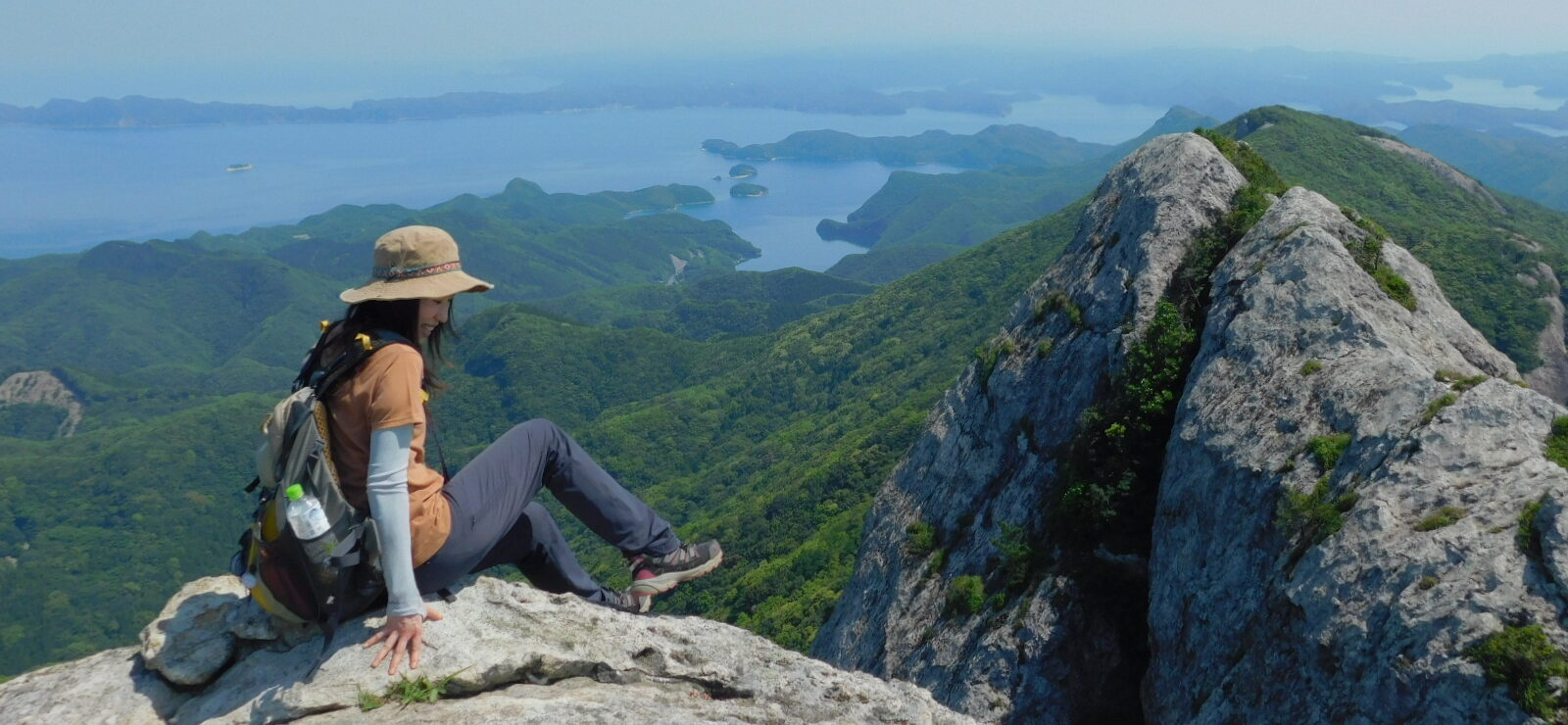 『ポレポレ倶楽部』ヒトツバタゴ咲く国境の島・対馬　大周遊ハイキングと歴史探訪　6日間