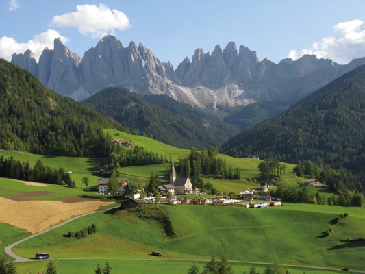 ドロミテ・ハイキング、オーストリア最高峰展望と絶景の谷 10日間