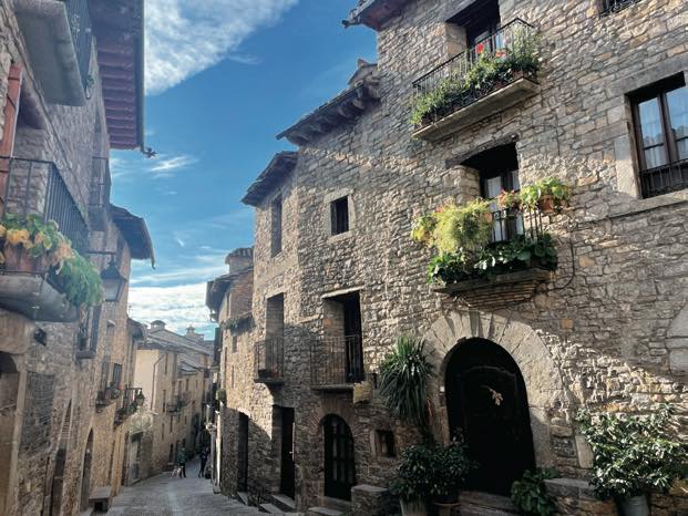 魅惑のアラゴン・ピレネー・ハイキング 9日間